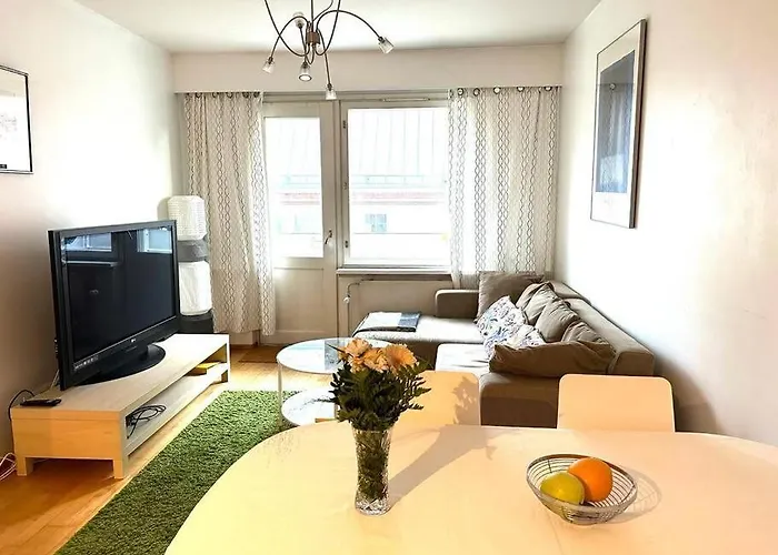 Roeoeperi - 50 M2 - Balcony Design District Apartment