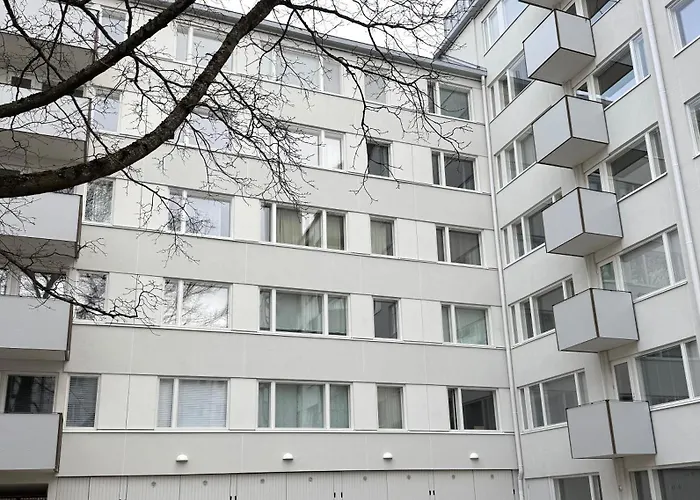 Roeoeperi - 50 M2 - Balcony Design District Apartment